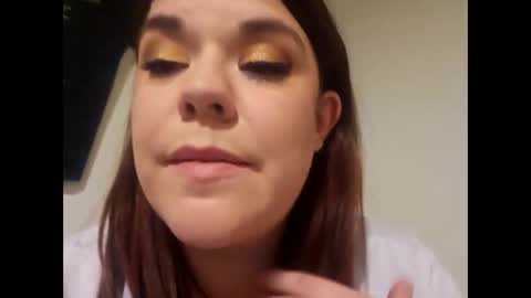Curvyandthic online show from November 12, 5:43 am