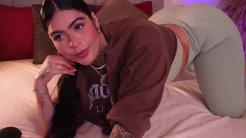 Snapshot of curvyliciouss chatting on September 29, 4:39 pm Samantha online show from September 29, 4:39 pm