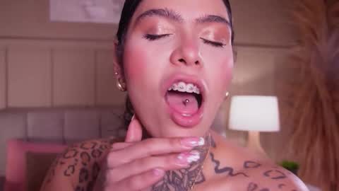 Samantha online show from March 1, 8:46 pm