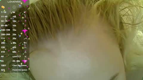 Curvy online show from March 12, 11:47 am