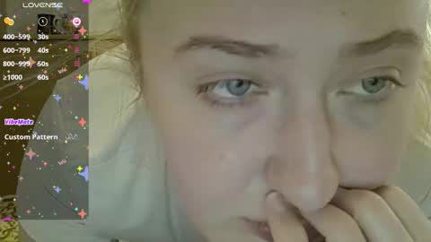 Curvy online show from March 14, 12:53 pm