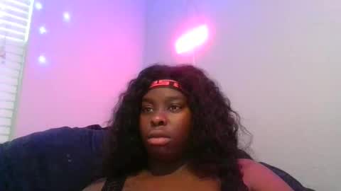 curvyychocolate online show from February 11, 10:07 pm