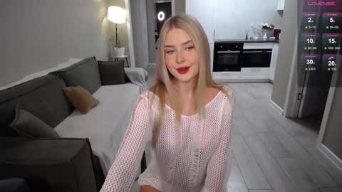 Kira  online show from November 28, 10:00 am