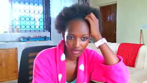 cute annah online show from July 24, 11:40 am