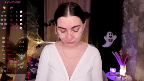 Hanna online show from November 3, 2:01 am