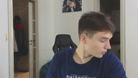 Kite and Jack online show from December 28, 11:37 pm