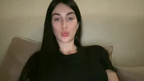 cute_kriss94 online show from May 20, 6:58 pm