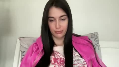 cute_kriss94 online show from April 29, 2:22 pm