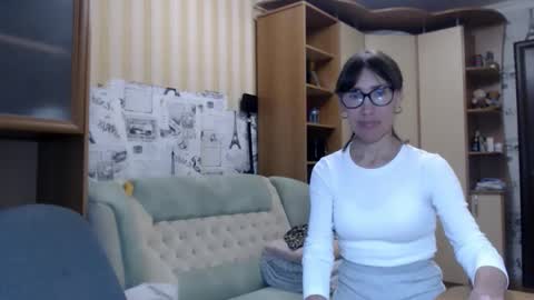 cute_lion_ online show from June 7, 11:48 am