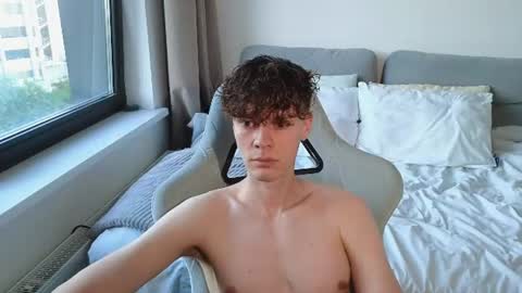 Thomas -  online show from June 16, 5:39 pm
