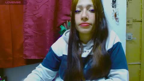 cute_zoe1 online show from March 3, 11:35 pm
