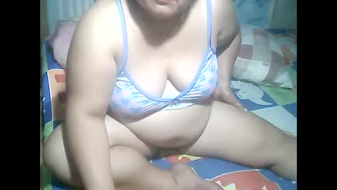 cutechubbyasian online show from May 5, 10:37 pm