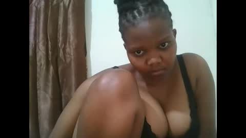 Snapshot of cuteebony2 chatting on October 22, 2:04 am Sheila online show from October 22, 2:04 am