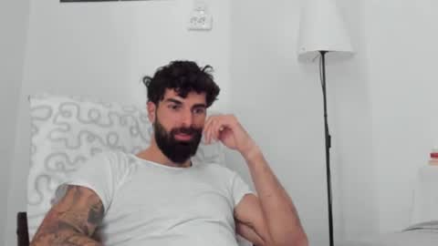 cuteeboy online show from February 21, 8:50 am