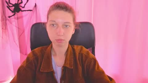 Elli online show from November 1, 11:20 am