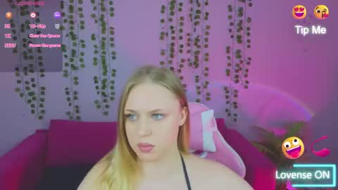 Amyy online show from April 24, 1:18 am