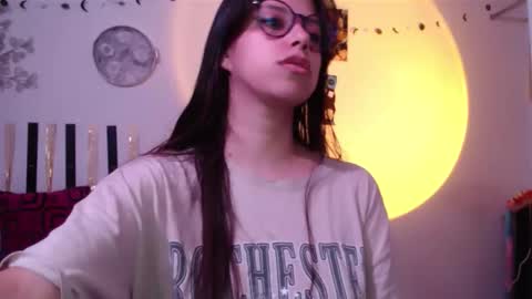 haome online show from February 15, 6:17 pm