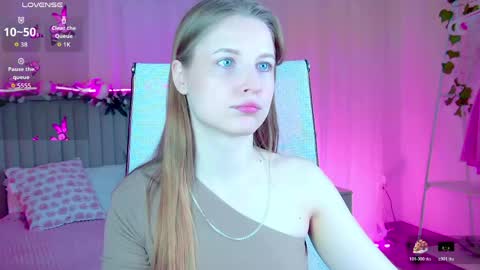 Rina online show from April 21, 7:15 am