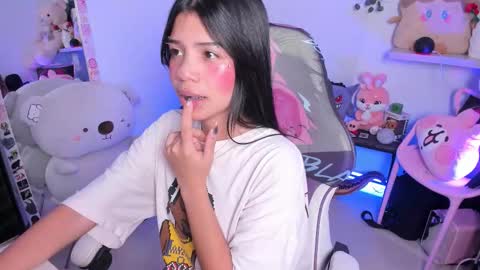 Snapshot of cutestephuwu chatting on October 30, 1:28 am - independent model online show from October 30, 1:28 am