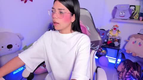 Snapshot of cutestephuwu chatting on October 18, 1:10 am - independent model online show from October 18, 1:10 am