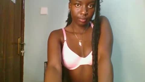 Snapshot of cutie_choco chatting on October 26, 5:23 pm Choco online show from October 26, 5:23 pm