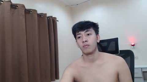 Neil Taylor online show from November 2, 2:22 am