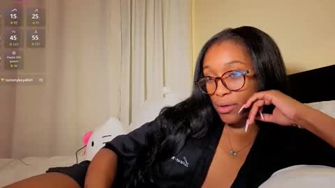 cutieeeva online show from May 24, 1:35 am