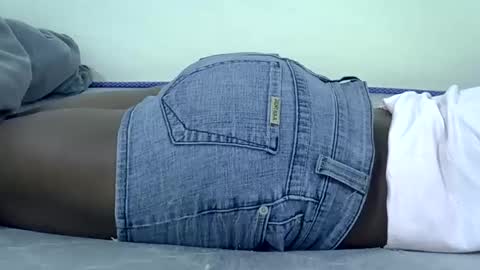 cutiehanish4 online show from February 15, 6:37 am