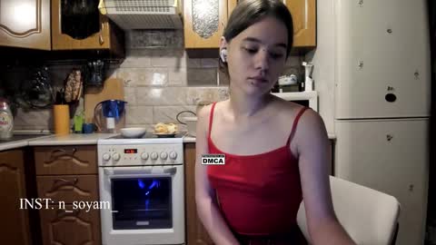 cutiekitty_cb online show from October 30, 1:33 pm