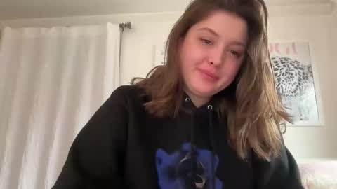 Cutieoggg420 online show from February 20, 7:38 pm