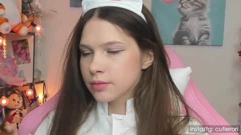 Rori  Instagram cutierori  online show from January 23, 4:09 am