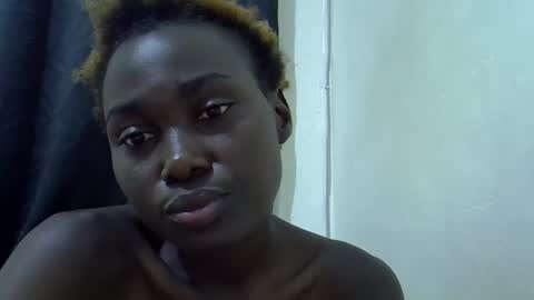 cuttey_slim22 online show from April 19, 6:32 pm