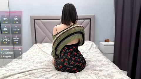 Akemi online show from April 2, 1:51 pm