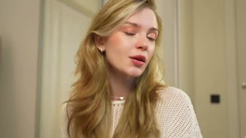 EMILY online show from January 23, 3:43 pm