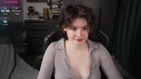 Helen Blossom online show from May 24, 1:50 pm