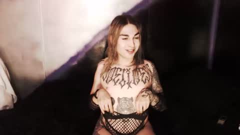 Nikki online show from December 25, 3:18 am