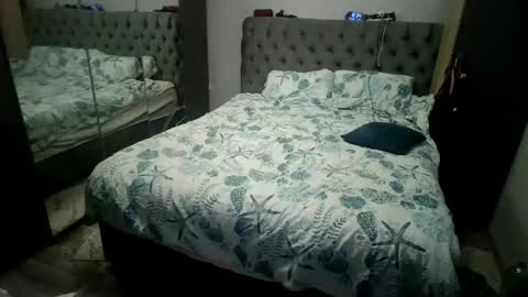 Snapshot of cyntya_leynner chatting on October 16, 10:41 pm Cyntya online show from October 16, 10:41 pm