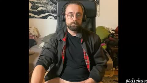 Snapshot of d1ckass chatting on October 13, 2:41 pm d1ckass online show from October 13, 2:41 pm