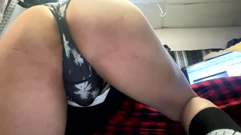 IMA PUT IT ON YA SHOULDER SO U CAN THINK ABOUT IT online show from February 22, 12:14 am