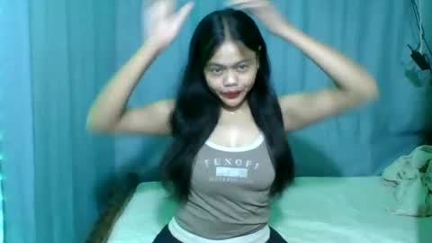 yannie kffie online show from June 26, 6:19 am