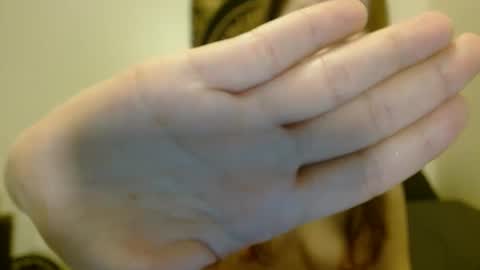 Snapshot of d_a_i_s_y chatting on February 4, 8:28 pm Daisy online show from February 4, 8:28 pm