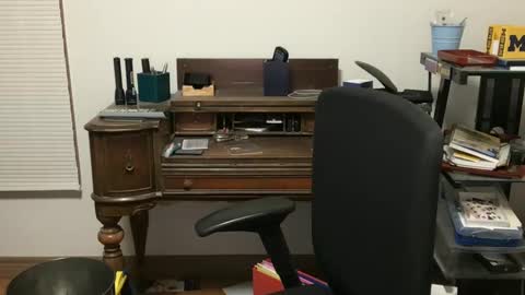 Snapshot of dack47 chatting on December 2, 2:35 am dack47 online show from December 2, 2:35 am