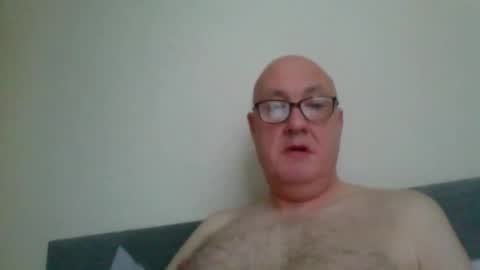 daddyhere4uall6 online show from October 31, 8:15 am