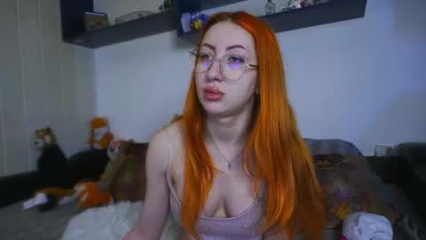 daddyslittleslutfox online show from April 25, 7:54 am