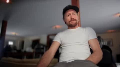 Snapshot of daemon456321 chatting on January 31, 7:40 pm daemon online show from January 31, 7:40 pm