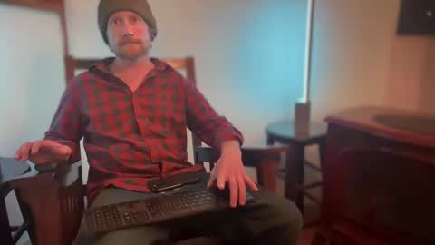 Snapshot of daemon456321 chatting on March 5, 9:26 pm daemon online show from March 5, 9:26 pm