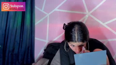 dafna lorens  online show from February 4, 1:20 am