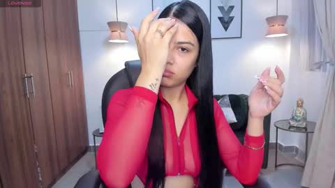 Dafne online show from November 27, 8:05 pm