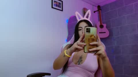 dafne_hot77 online show from April 11, 5:28 pm