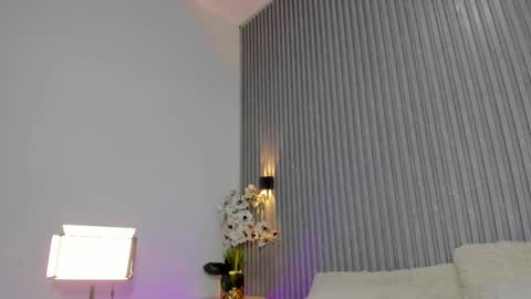 dafnecox online show from September 18, 3:10 am